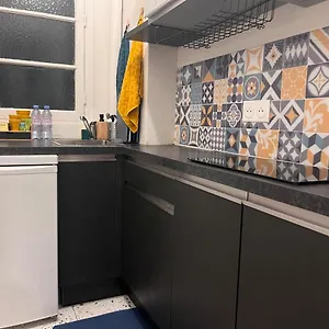Appartement In Heart Of, Paris